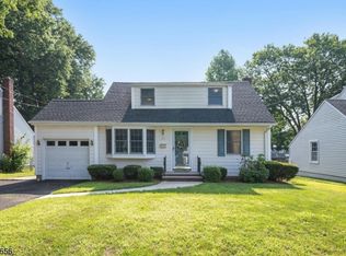19 Middle Ave, Summit, NJ 07901