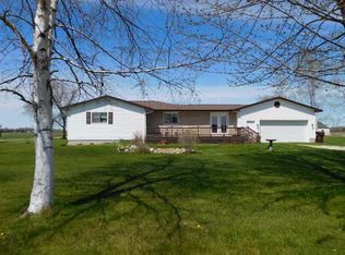 761 E Whitefeather Rd, Pinconning, MI 48650