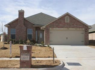 2217 SW Edinburough Dr, Lawton, OK 73505