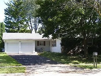 730 Twisted Oak Ln photo 1