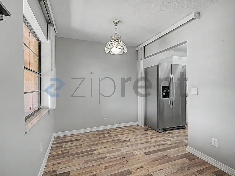 1409 Lake Ave #6 — Photo 5