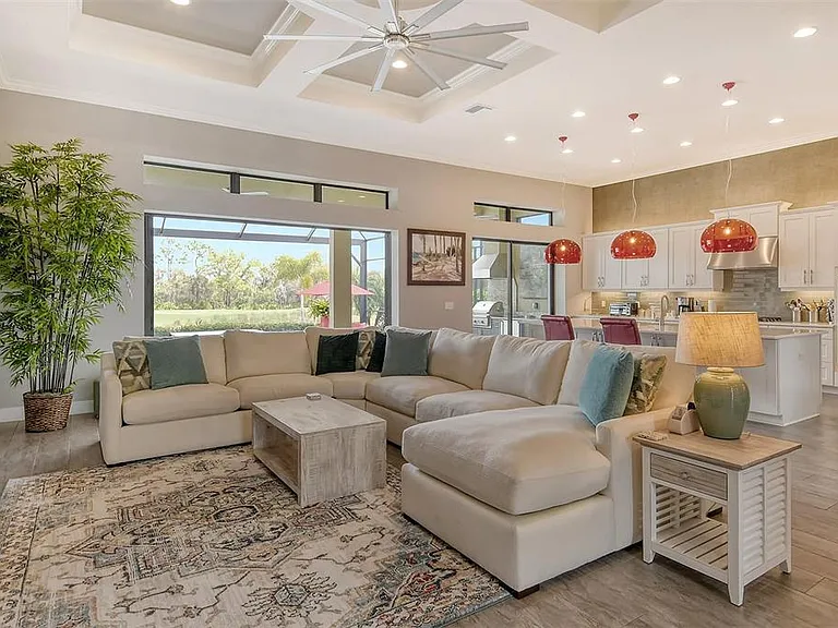 4735 Cabreo Ct — Photo 9