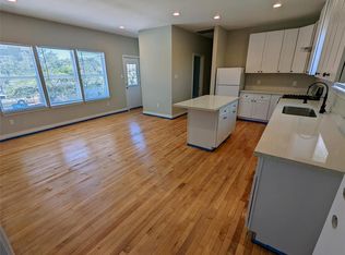 2022 Freeman St #B, Houston, TX 77009