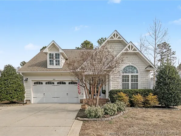 545 Orchard Falls Dr, Spring Lake, NC 28390