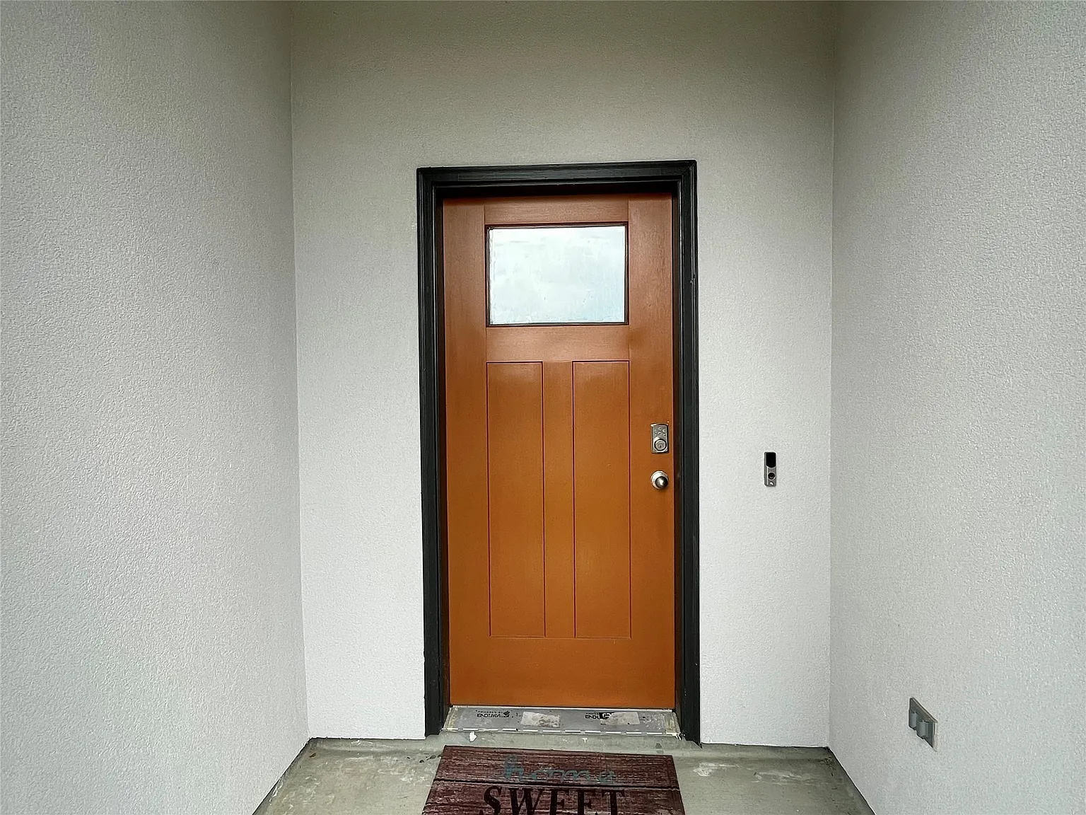 4 bed, 3.0 bath, 2831 sqft, $2,900 — Photo 2