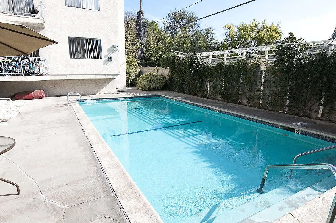 2 bed, $2,275 — Photo 4