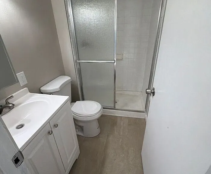 602 Ledyard Dr — Photo 10