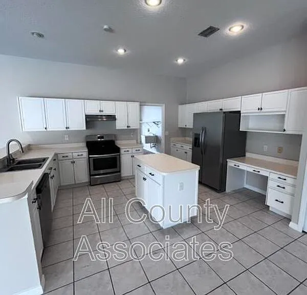 28724 Hanging Moss Loop — Photo 4