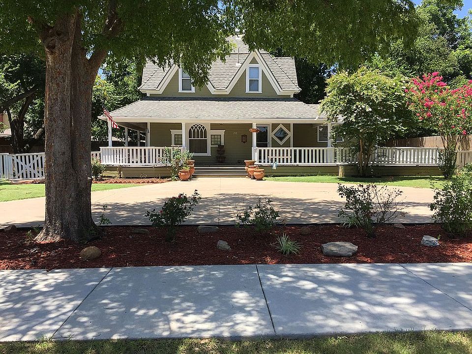 1st image of 208 NW Fort Sill Blvd