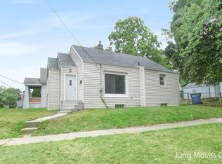 1050 Dickinson St SE, Grand Rapids, MI 49507