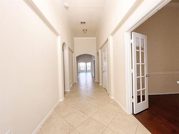 4th image of 5015 Crystal Bluff Ct