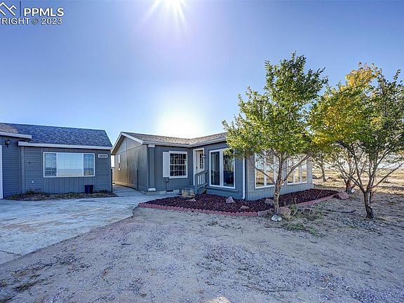 2nd image of 15225 Cactus Hills Ln