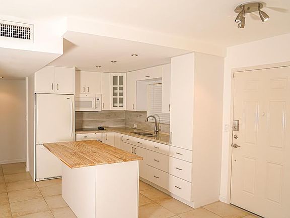 2nd image of 9351 Fontainebleau Blvd APT B105