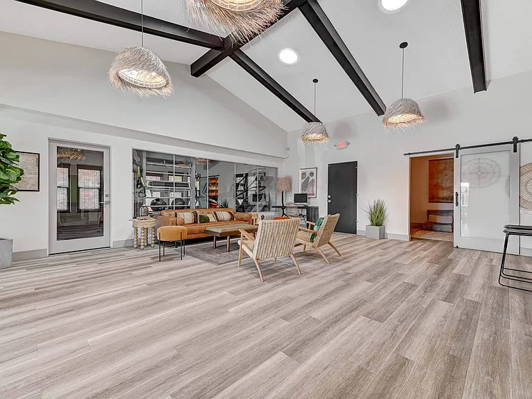 Namaste Apartments — Photo 48