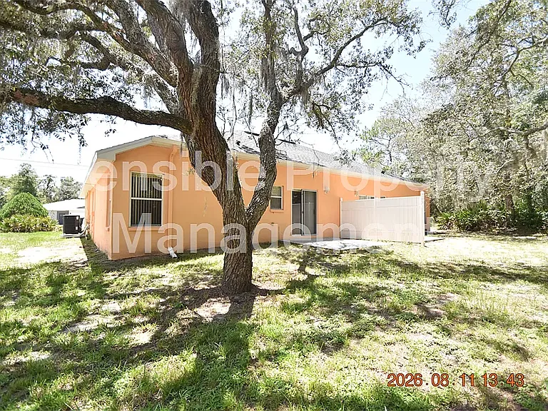 7413 Canterbury St — Photo 30
