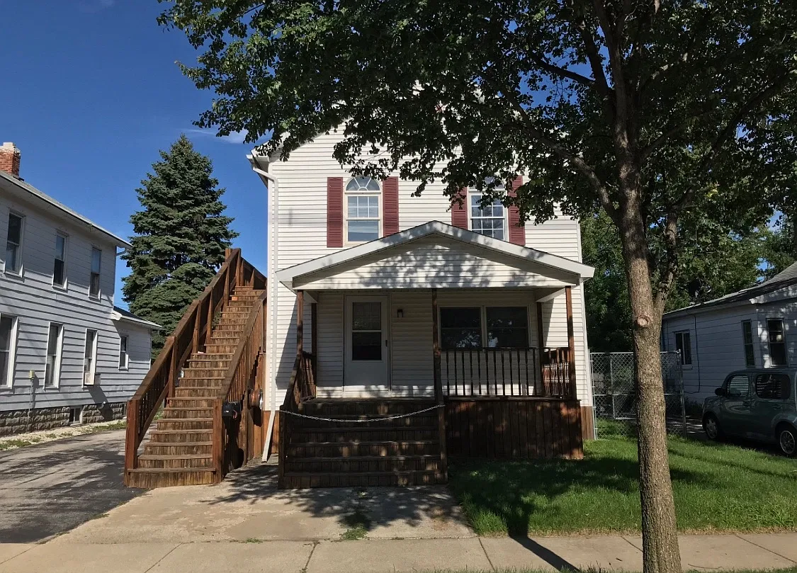 205 S Dean St — Photo 1