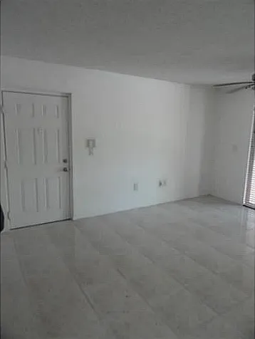 1 bed, 1.0 bath, 618 sqft, $1,950 — Photo 4