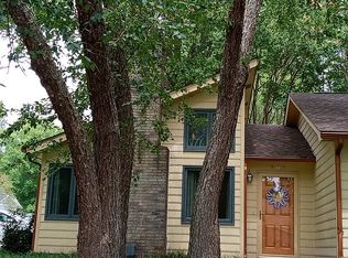 906 Oakridge Dr, Mooresville, NC 28115