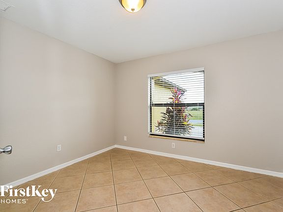 5th image of 1007 NW 9th St