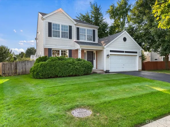 2307 Woodside Dr, Carpentersville, IL 60110