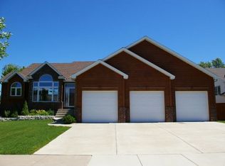 19436 Embers Ave, Farmington, MN 55024