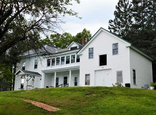 22 School St, Dexter, ME 04930