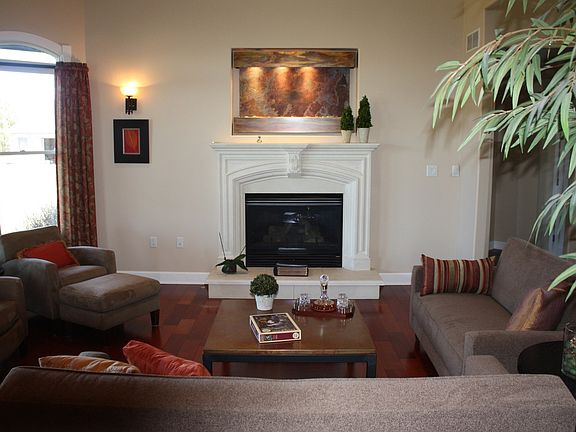 3rd image of 3097 Woodhaven Dr