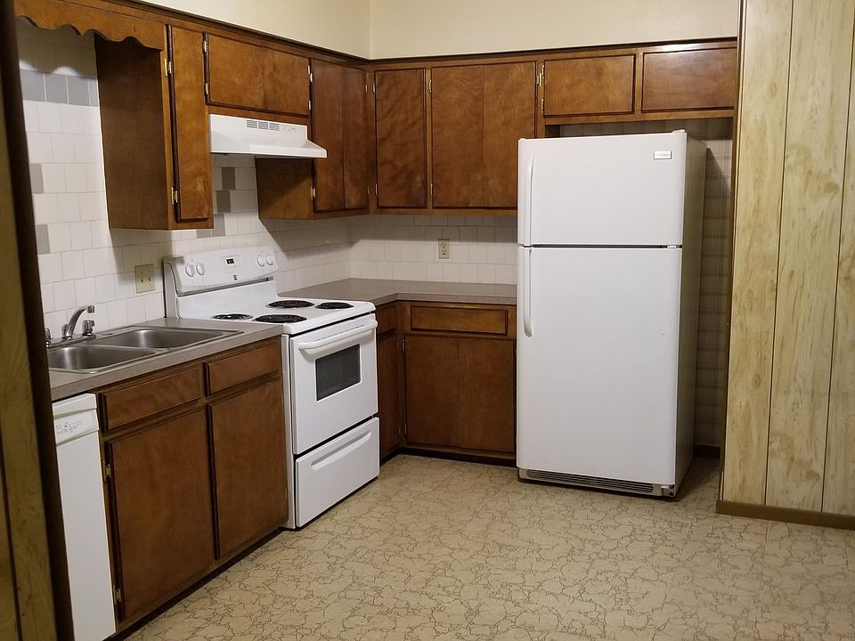 2nd image of 316 N 6th St