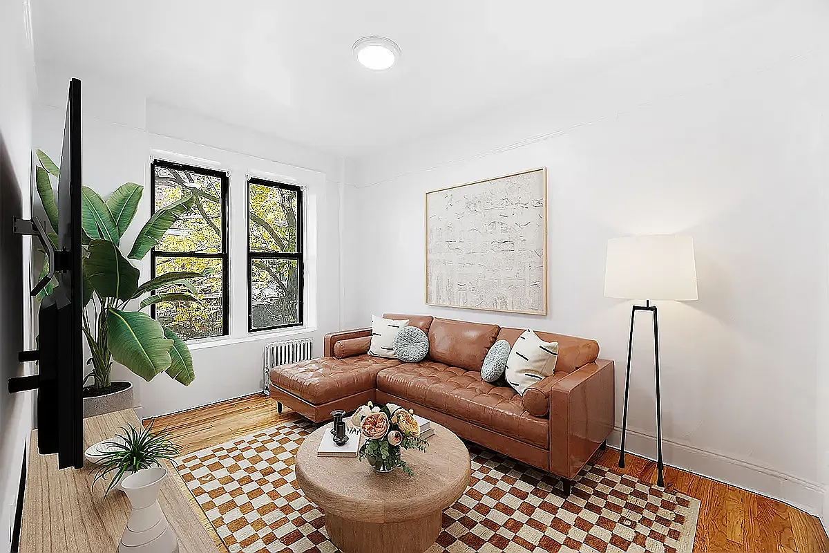 218 Thompson Street — Photo 1