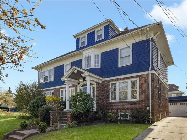 1305 Narragansett Blvd, Cranston, RI 02905