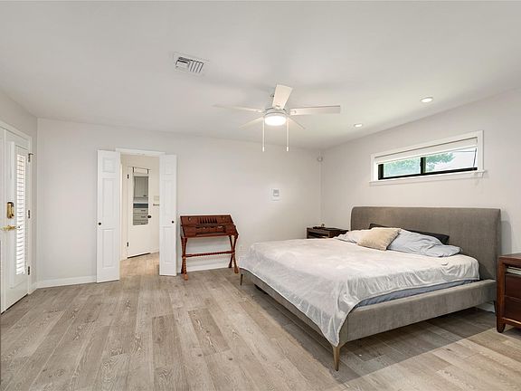 5th image of 2030 Willowmoss Ct