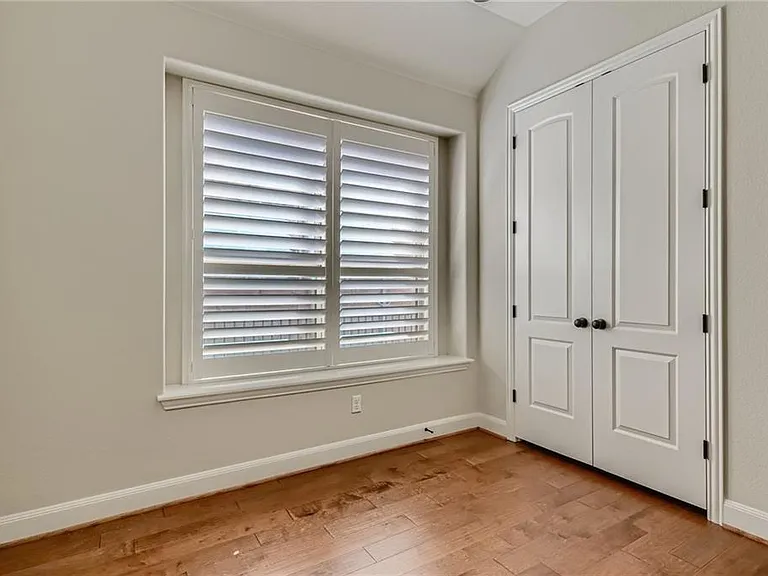 208 Maxwell Way — Photo 18