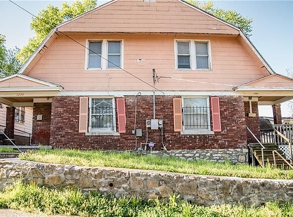 2nd image of 1239 Cleveland Ave