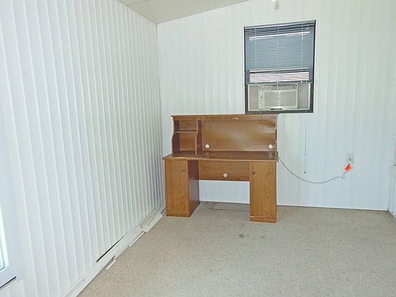 5th image of 64 Los Palms Dr