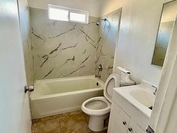 5th image of 615 Bedlow Dr #617