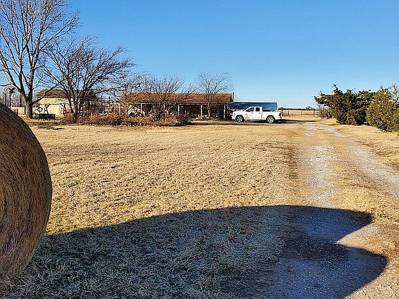 2nd image of 4102 County Road 295