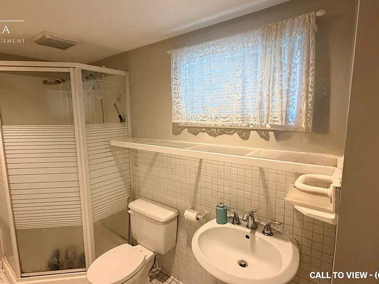784 Pleasant Park Rd #2 — Photo 5