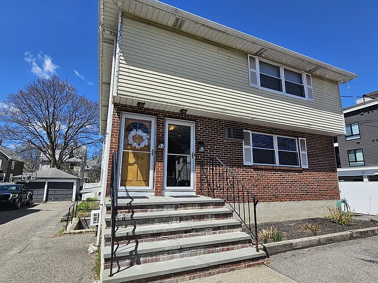 91 Irving St #91 — Photo 35