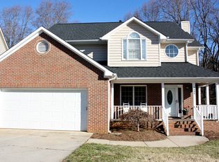 3606 Two Oaks Dr, Greensboro, NC 27410