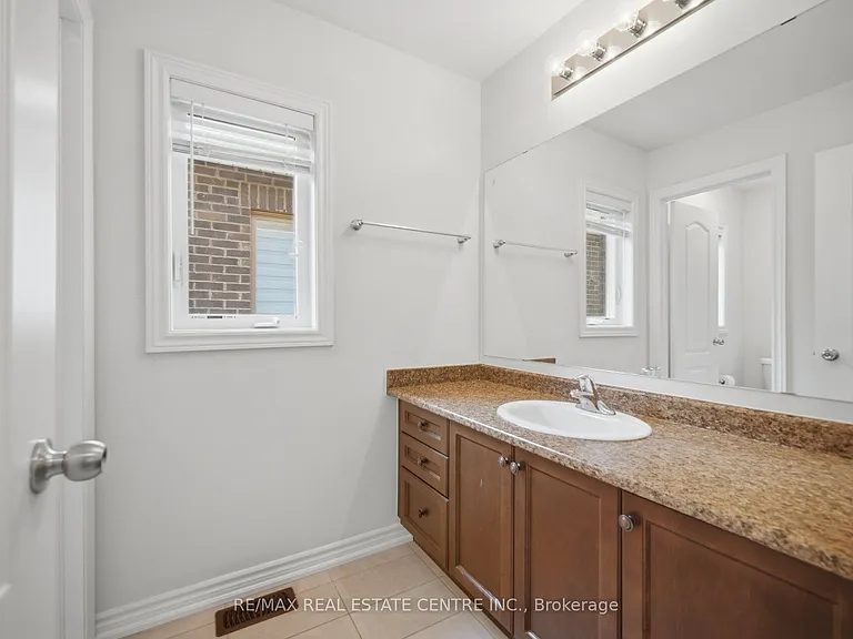99 Colville Pl — Photo 40