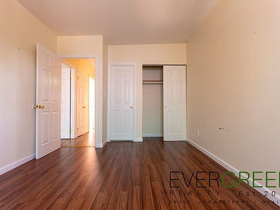 5th image of 1263 Putnam Ave #1