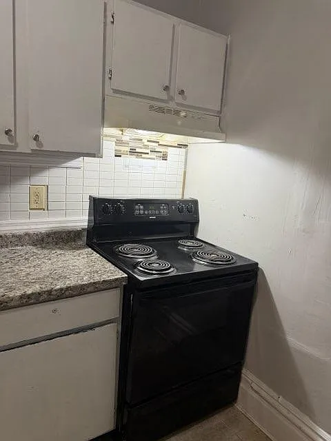 1 bed, 800 sqft, $1,300 — Photo 3