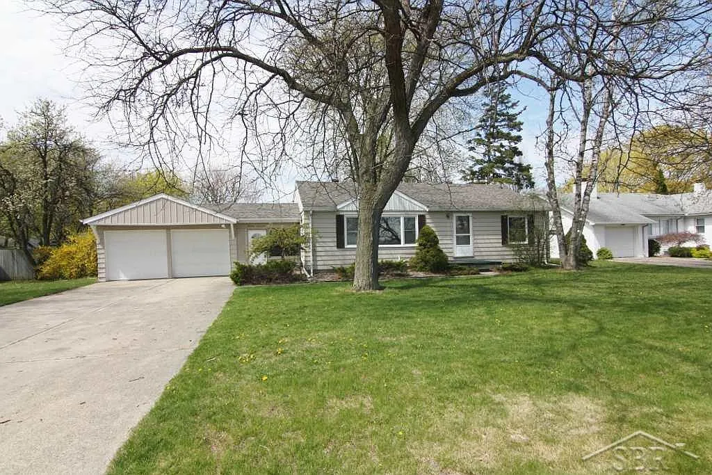 1417 Passolt St photo 1