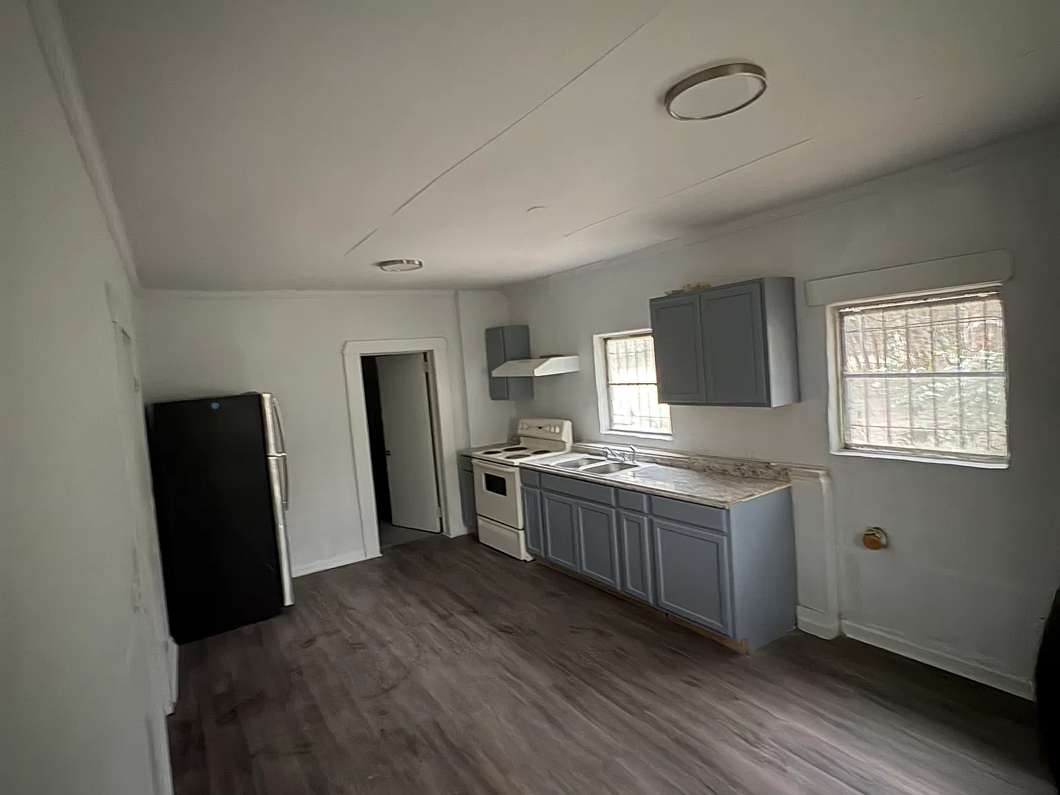 1 bed, $600 — Photo 1