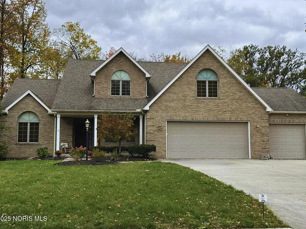 1690 Deer Creek Dr, Findlay, OH 45840