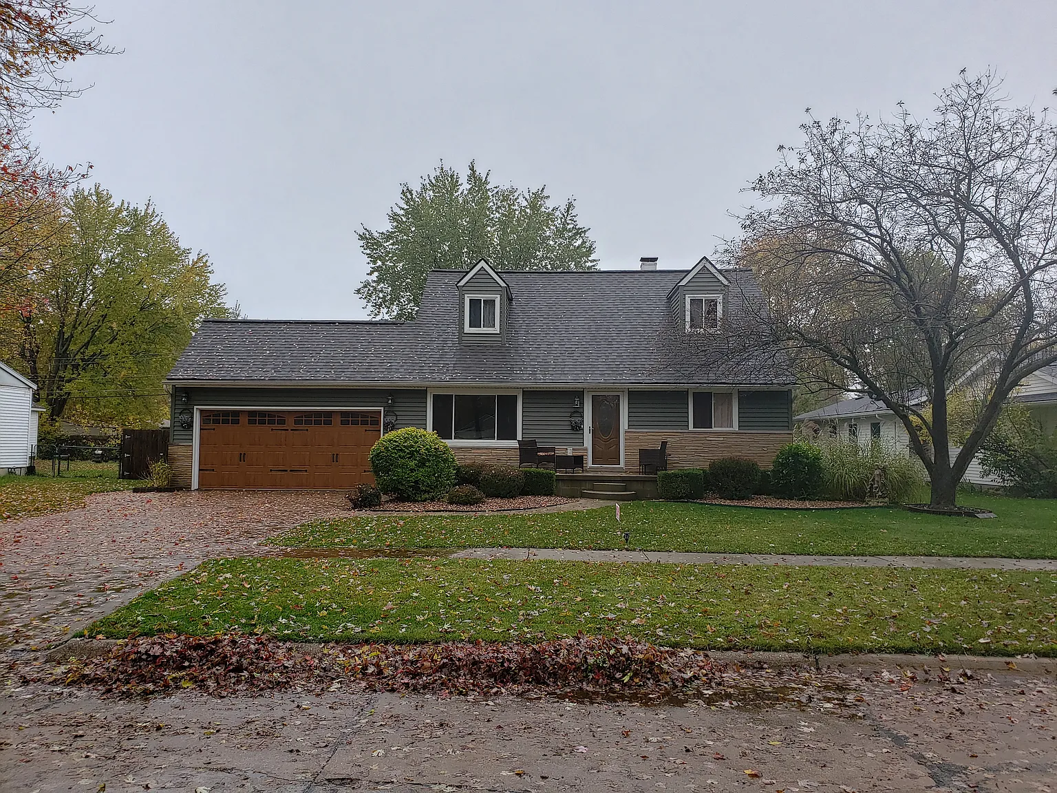 425 Cardinal Dr photo 1