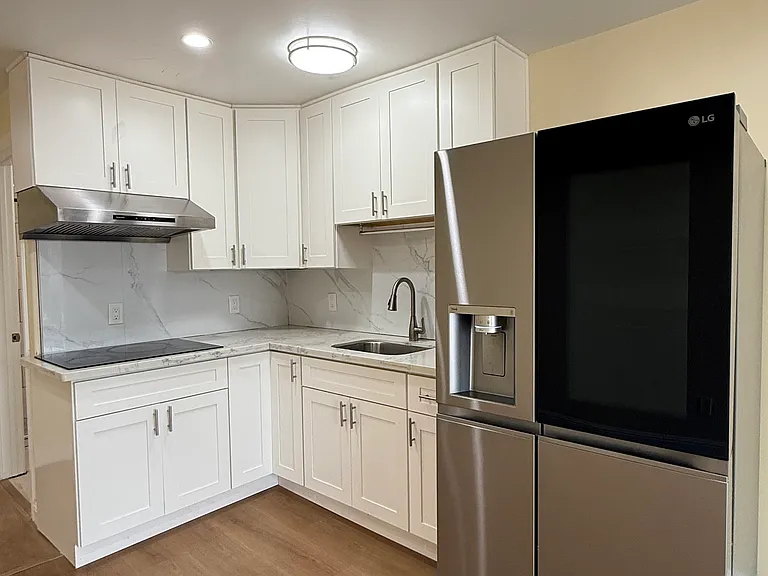 279 Minerva St #2 — Photo 5