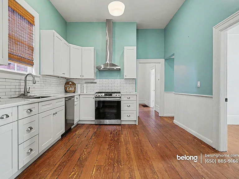 663 24th St — Photo 5