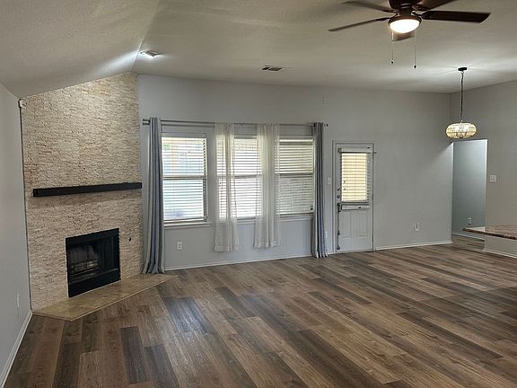 5th image of 5212 Blackwood Dr