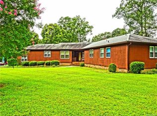 14712 Green Forest Dr, South Chesterfield, VA 23834